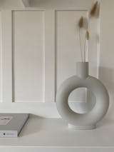 Amara Halo Vase - Chalk Ivory