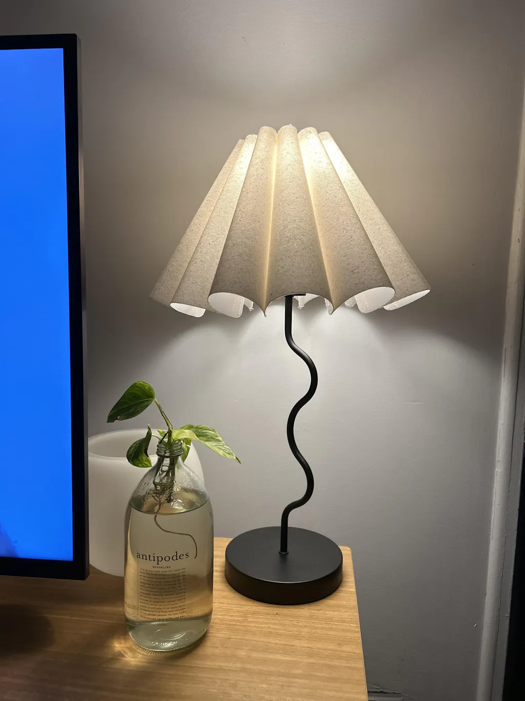 Cora Table Lamp