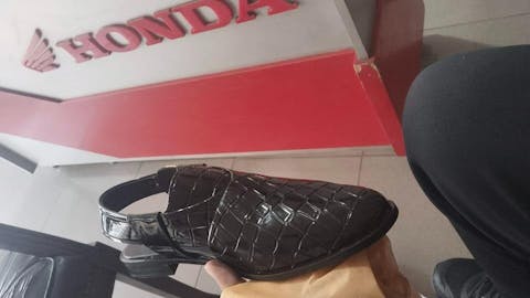 Black Full Croc Peshawari Chappal