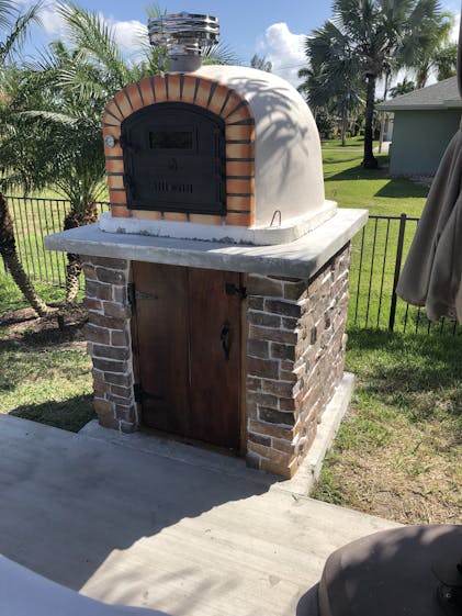 Lisboa Premium Brick Wood-Fired Pizza Oven from Portugal - Patio & Pizza  Outdoor Furnishings