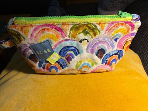 Weblabel *nö* Neoncoral/Lila