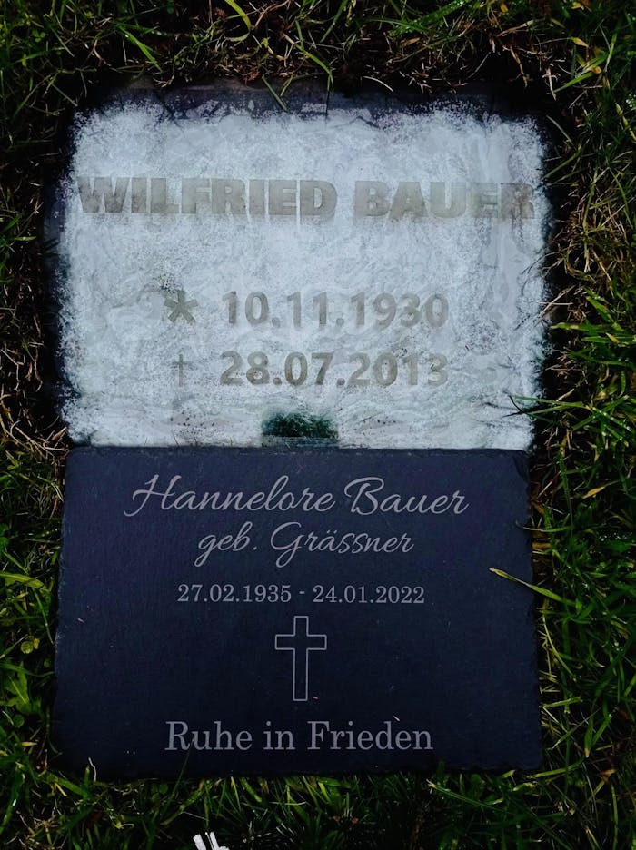 Personalisierte Schiefer Gedenktafel für Menschen 30x20cm - Text Lasergravur