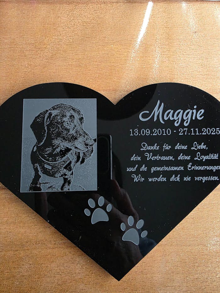 Personalisierter Acrylglas Tier Grabschmuck Herz - Foto Lasergravur