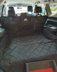 Pawmanity Cargo Liner