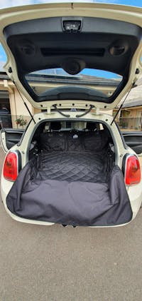 Pawmanity Cargo Liner