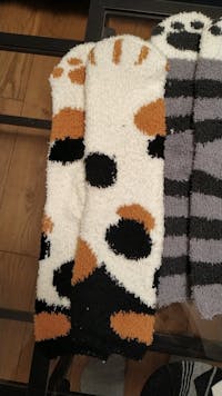 PawPrint Fuzzy Socks