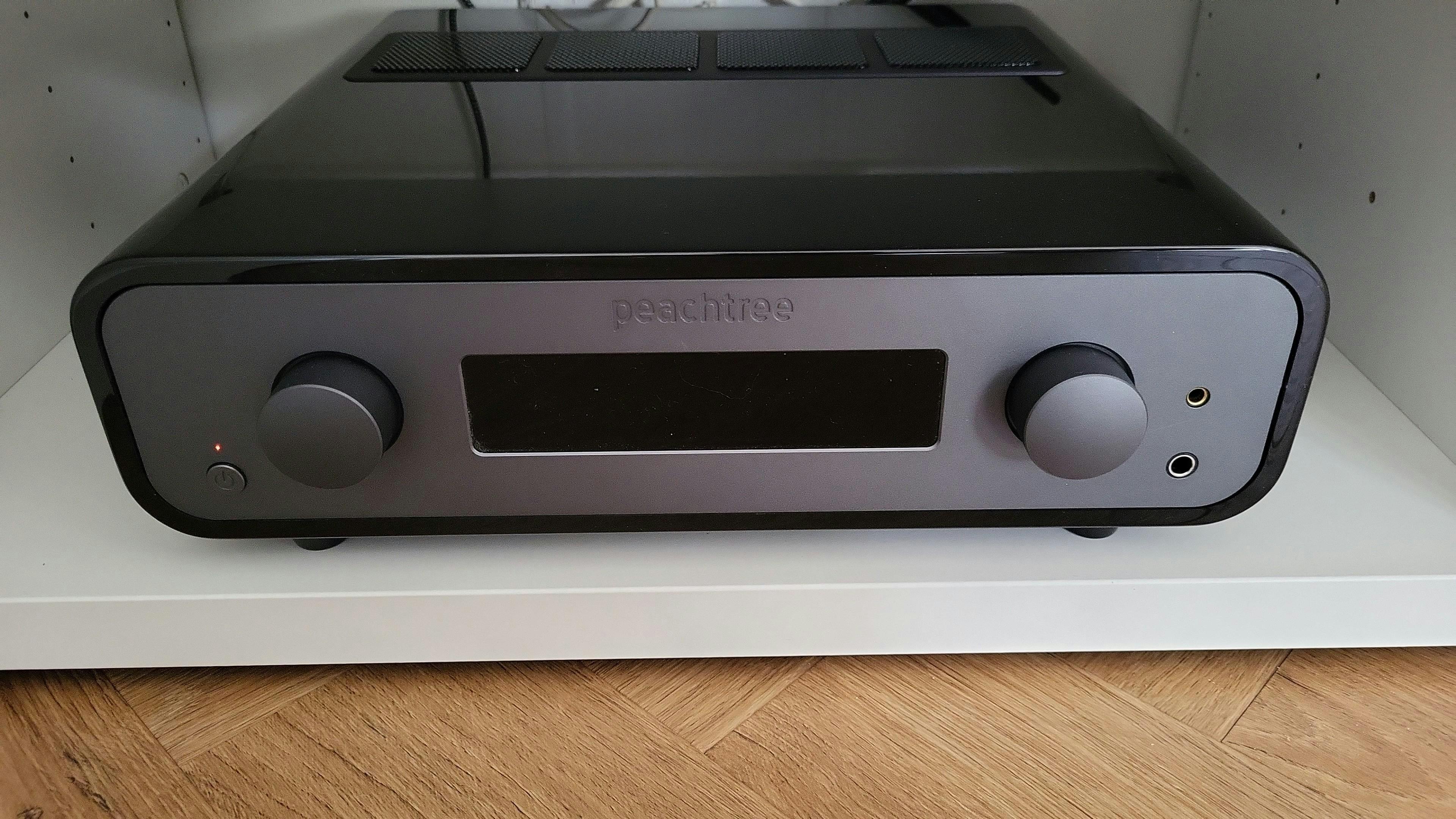 Carina Integrated Amplifier with DAC