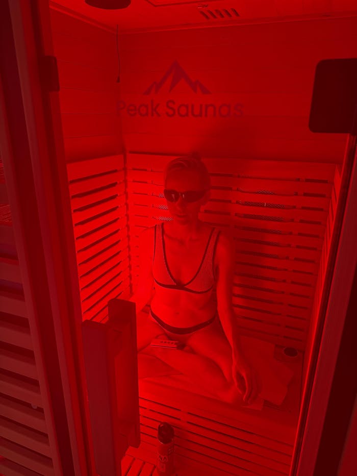 Peak Saunas Shasta 1-Person Full Spectrum Infrared Sauna with XL Medical-Grade Red Light Therapy & Smart WiFi App Control