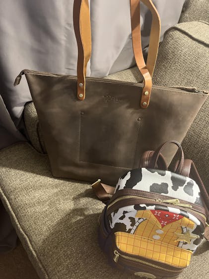 PEGAI LaSalle Leather Tote