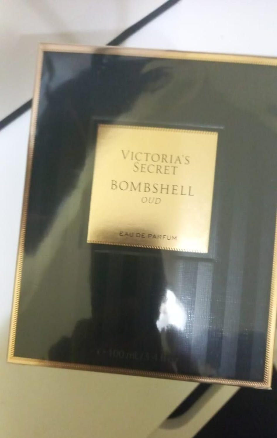 Victoria's Secret Bombshell Oud Eau De Parfum for Women – Perfume