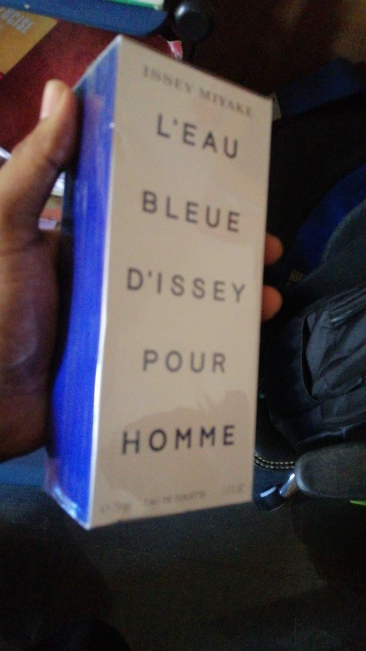 Issey miyake best sale blue aftershave