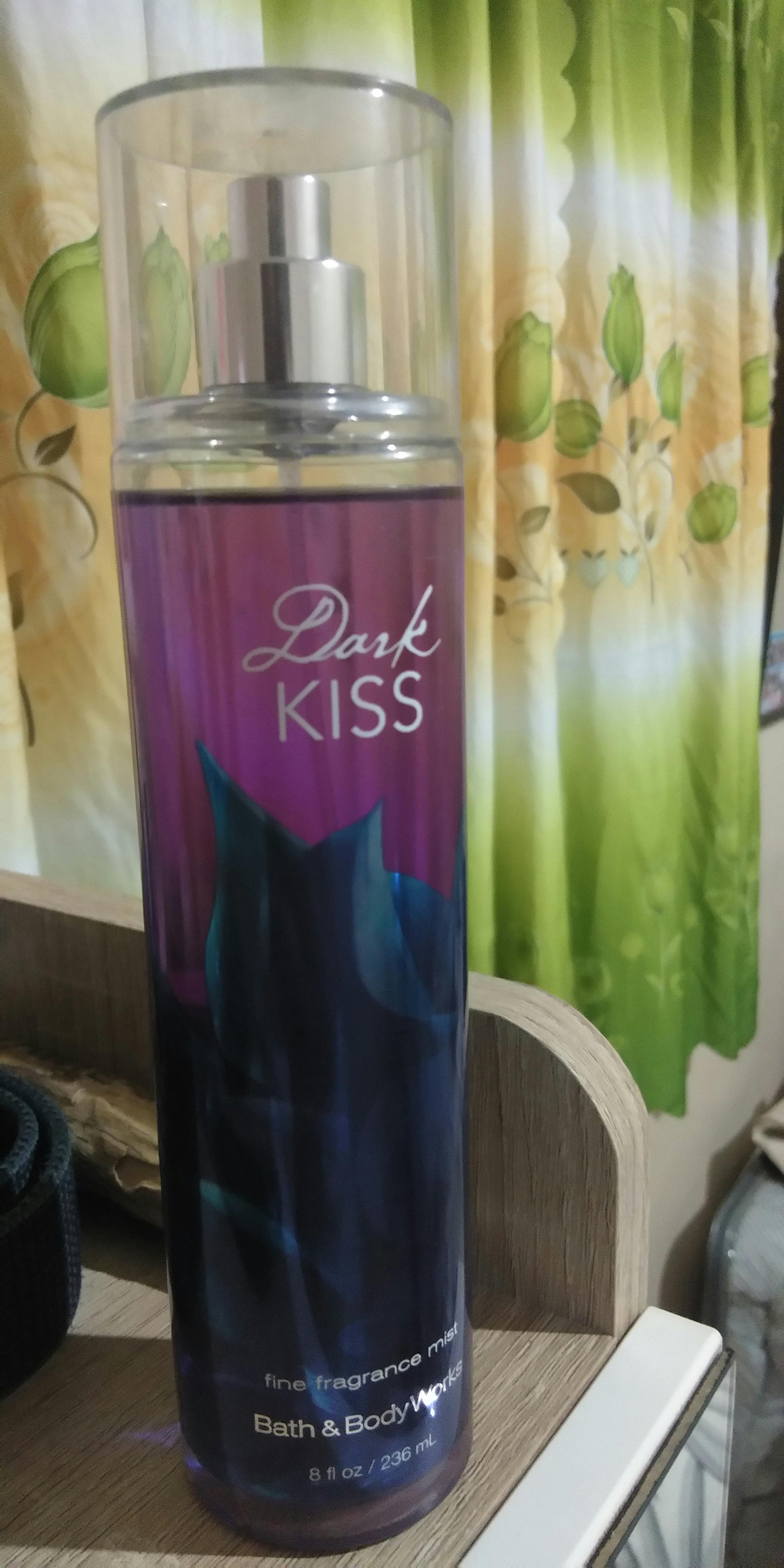 dark kiss scent review