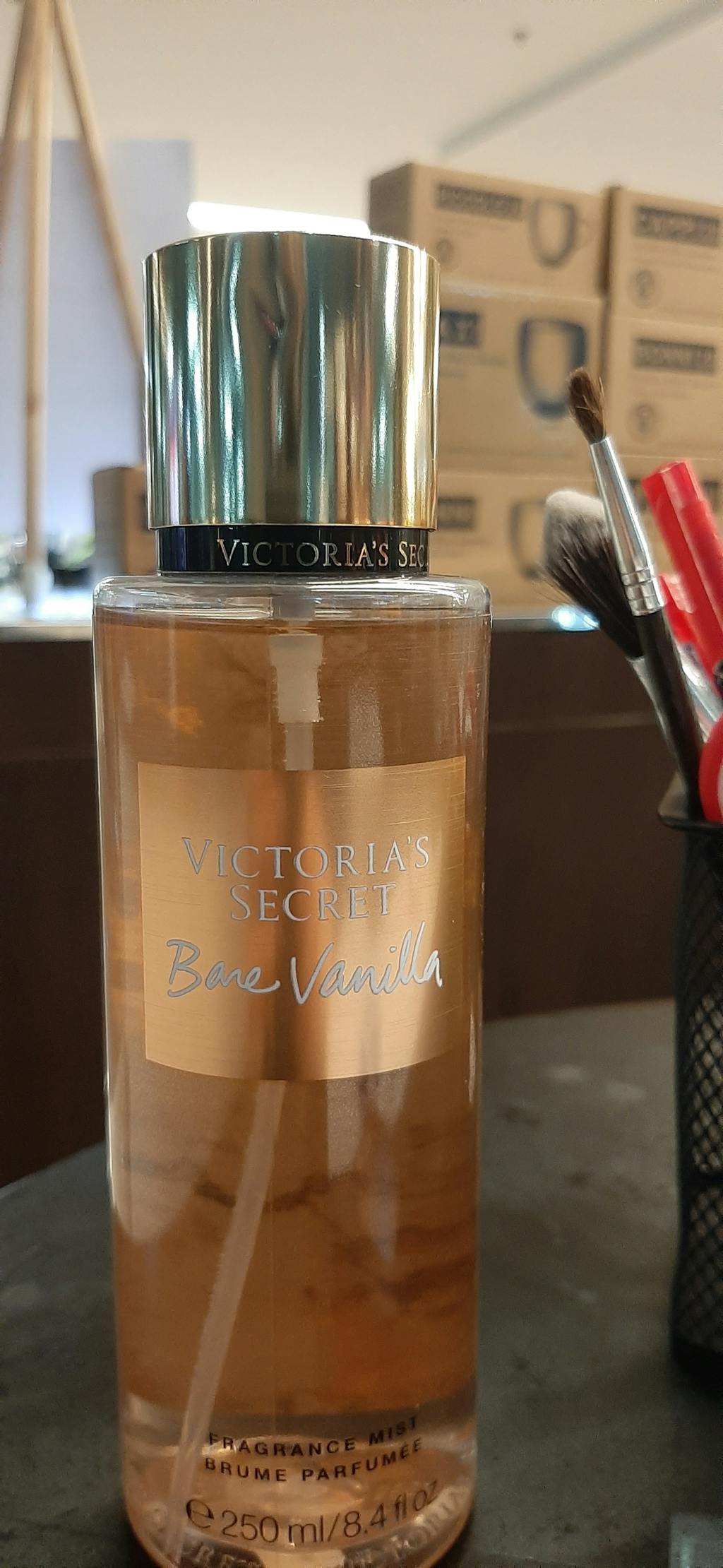 banana republic perfume metal rain