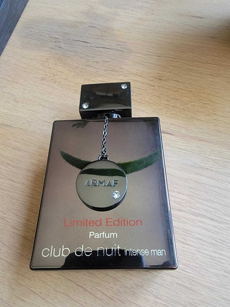  ARMAF Club De Nuit Intense Men Limited Edition Pure Parfum,  Black, Woody Spicy Masculine Scent, 3.6 Fl Oz : Beauty & Personal Care