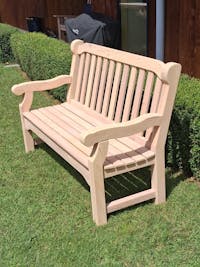 Garden Bench | English