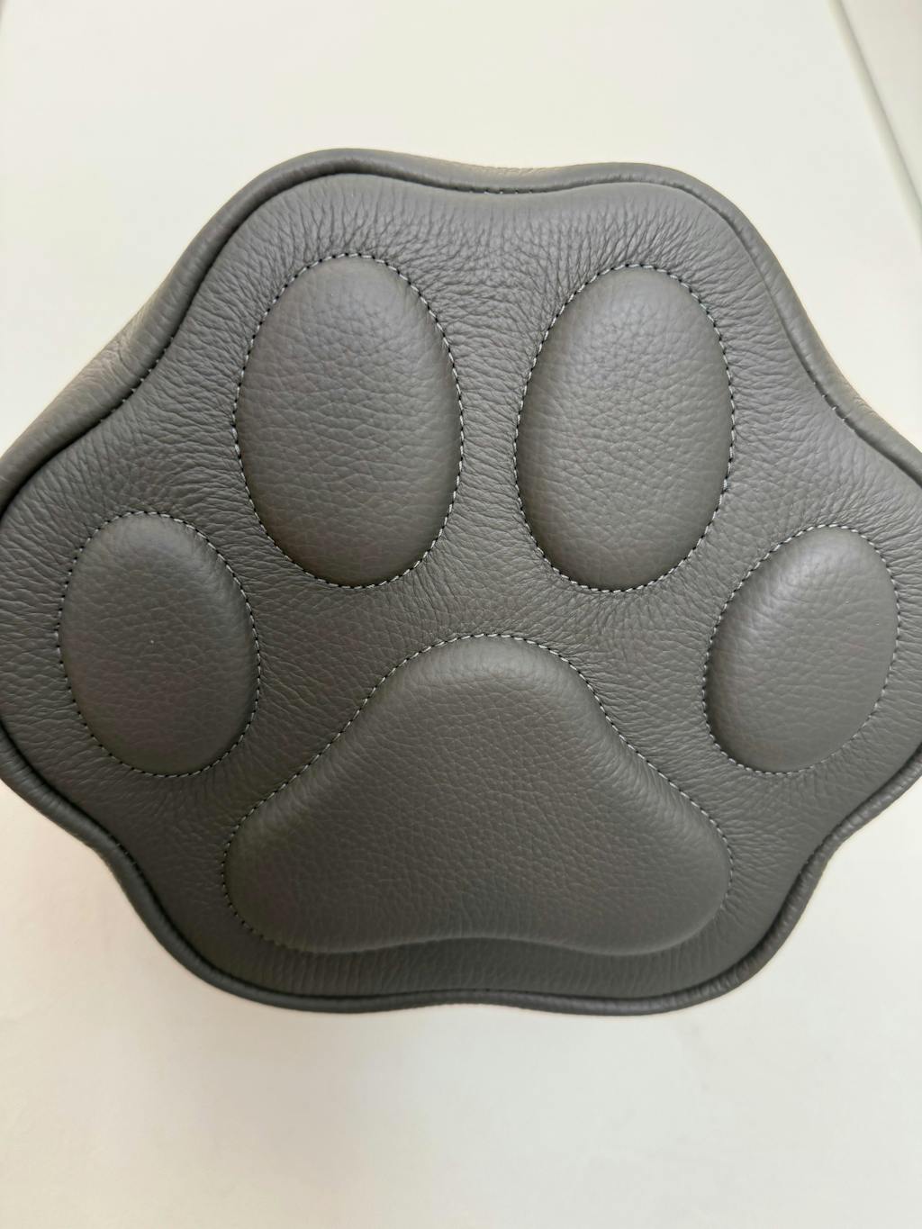 バケットバッグ  PAW (パウ)   キュイール・マッシュ / グラファイト