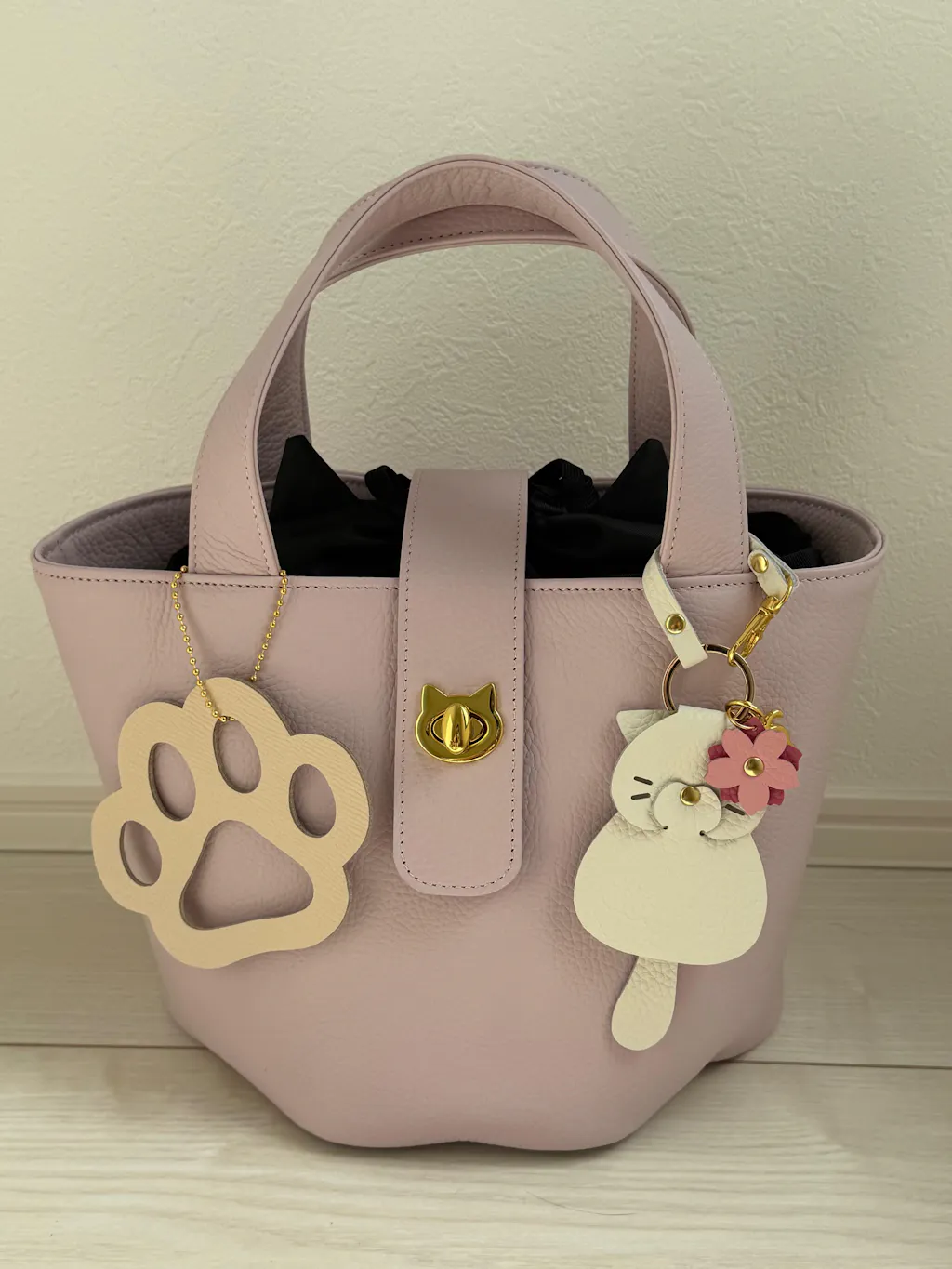 バケットバッグ  PAW (パウ)   さくらねこチャームSET  モーヴシルヴェスティン