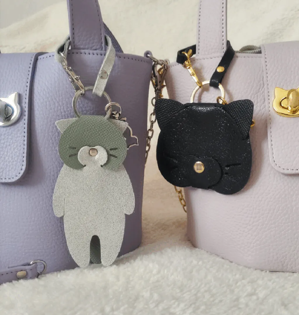 にゃんフェイスチャーム  /  くろ