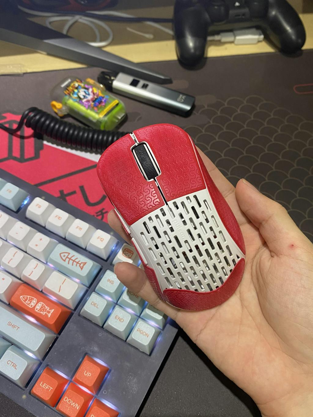 Bộ grip tape Corepad Soft Grips Pulsar XLITE V2 mini Wireless