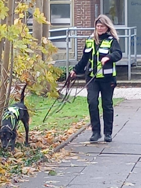 1201 Reflektierend Security Sicherheitsweste Multifunktionsweste Hundeführerweste Crew Presse Staff