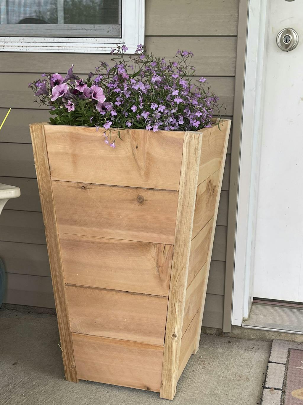 Tall Tapered Planters Printable Plans – Pine and Poplar