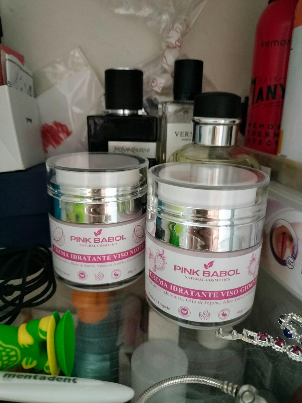 Crema Viso Notte con Acido Ialuronico, Burro di Karité, Vitamine A ed E e Olio di Rosa Selvatica – Rigenerante, Nutriente e Illuminante, Antiage Naturale