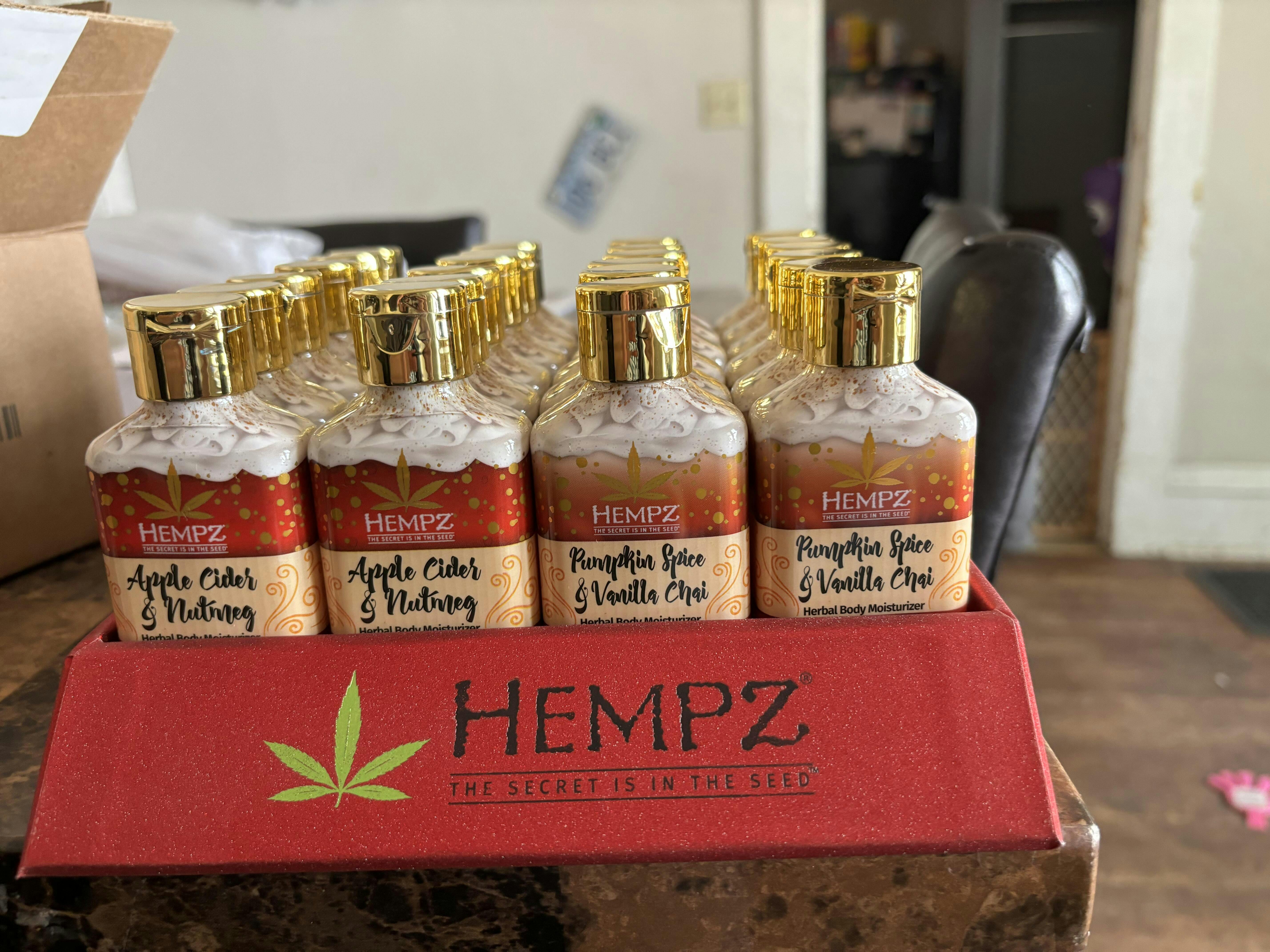 Fanmats Kansas City Chiefs License Plate Frame PinkPro Beauty Supply