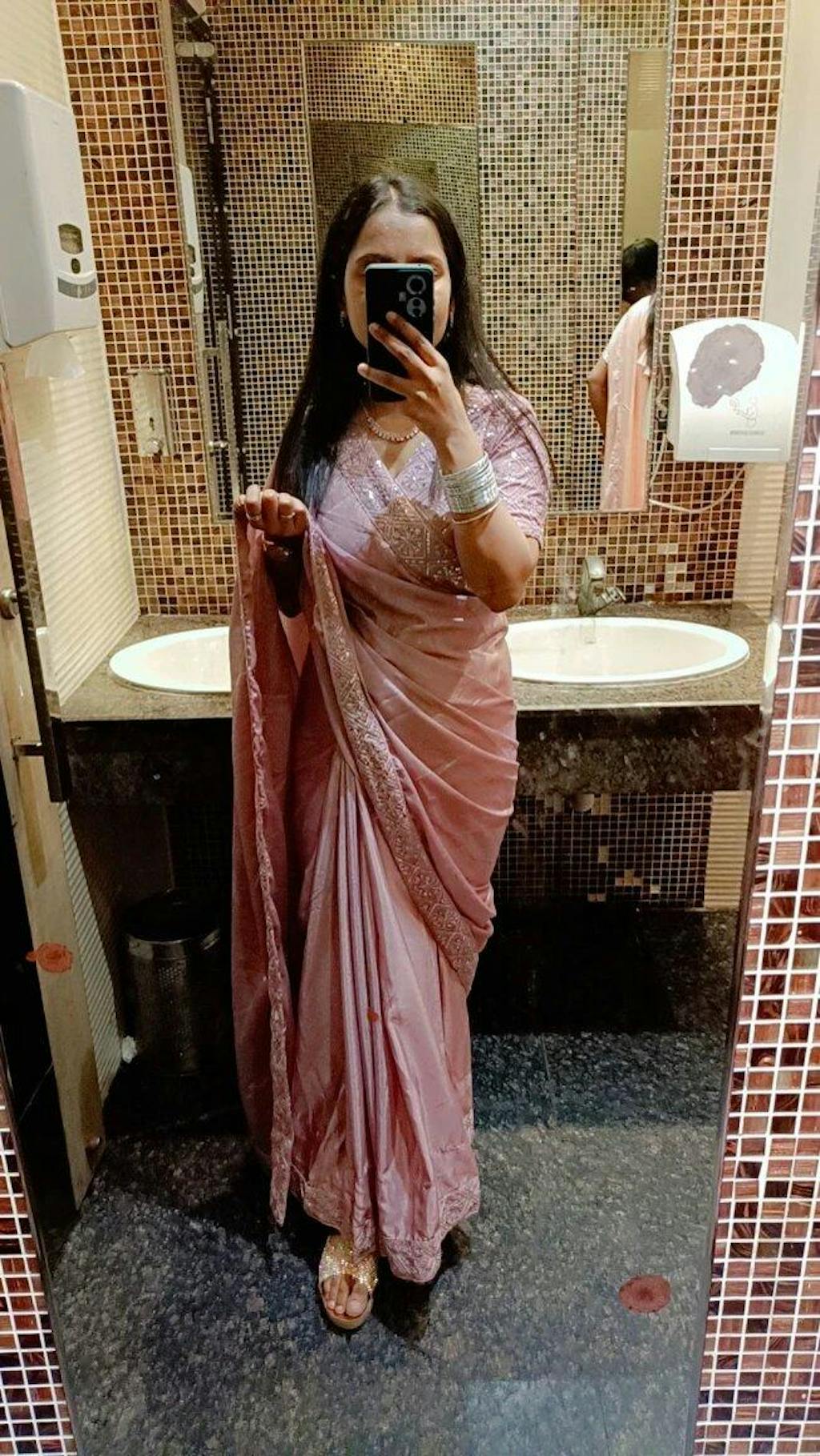 Chinon Solid Saree with Embroidered Lace Border