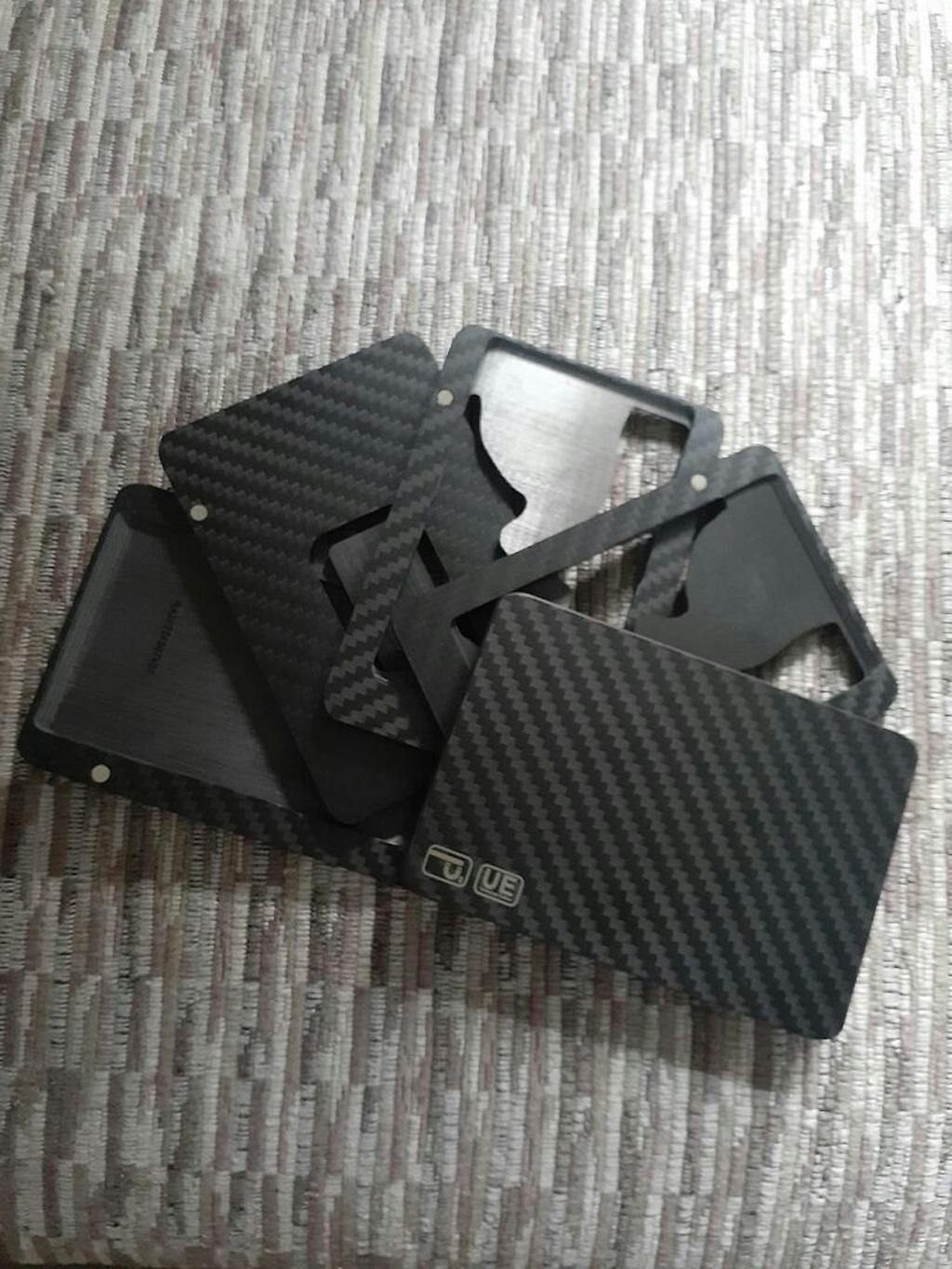 Carbon Fiber Wallet PITAKA MagEZ Wallet UE PITAKA