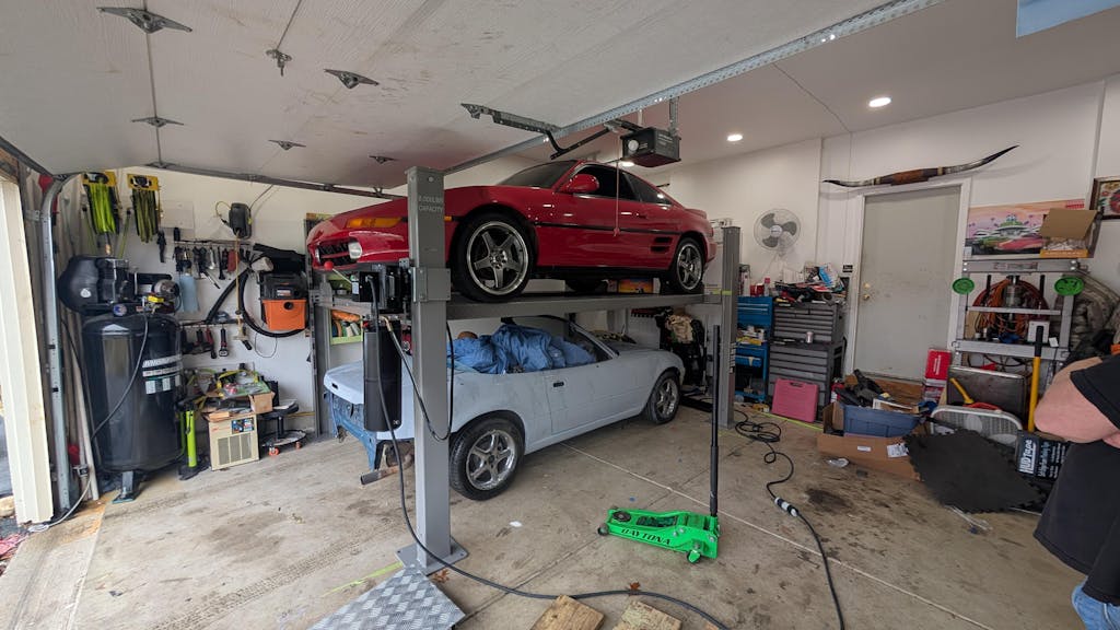 Triumph's Classic 8,000 lb Four Post Vehicle Lift - Shorter Length | NSS-8 Classic