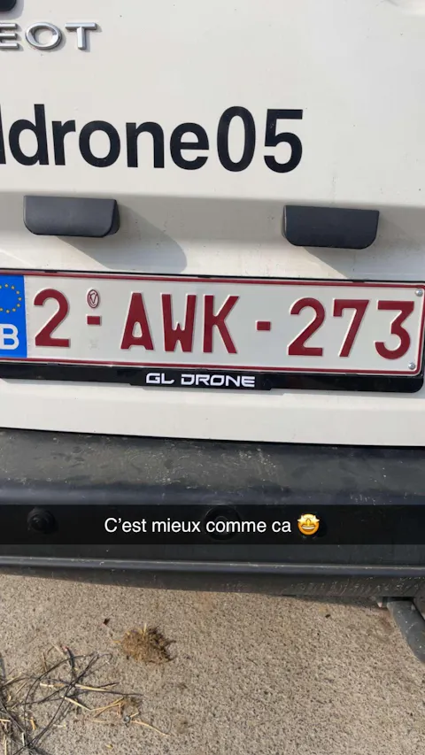 Support de plaque personnalisable auto - BASIC