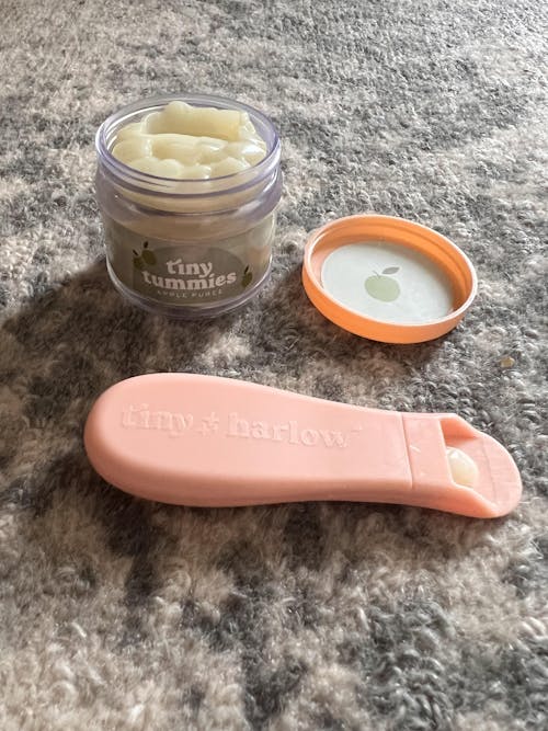 Tiny Harlow | Doll Food Jar and Spoon Set - Apple Puree
