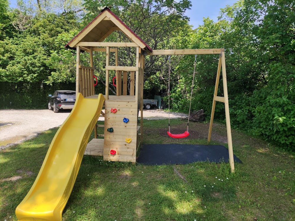 J7 Junior Play Tower with Slide, Sandpit, Picnick Bench and Single Swing