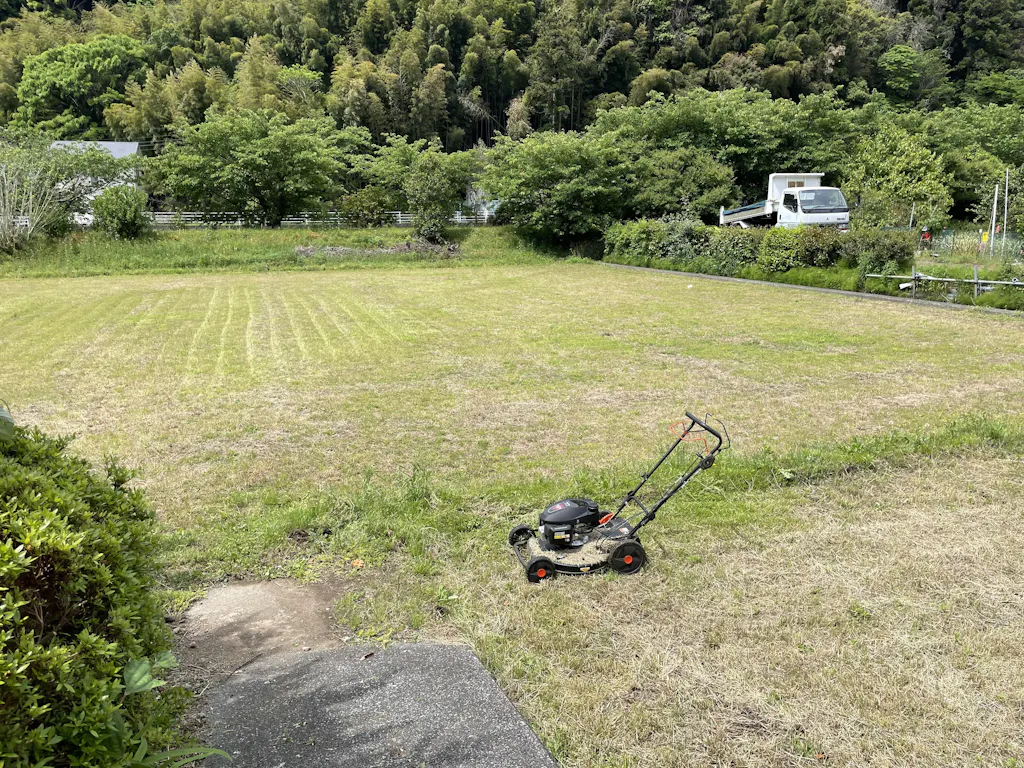 PLOW クサノザウルス 草刈り機 WGC530プラス HONDAエンジン搭載 — PLOW