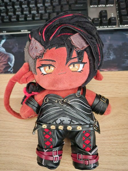 【Sold Out】PLUSH WONDERLAND Crimson Warrior Plushie Cotton Doll 20CM FANMADE