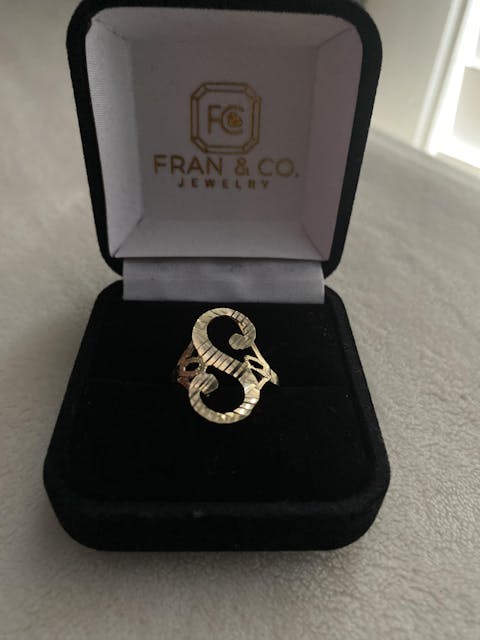 10k Solid Gold Yellow Cursive CUSTOMIZED Initial Ring (MED)