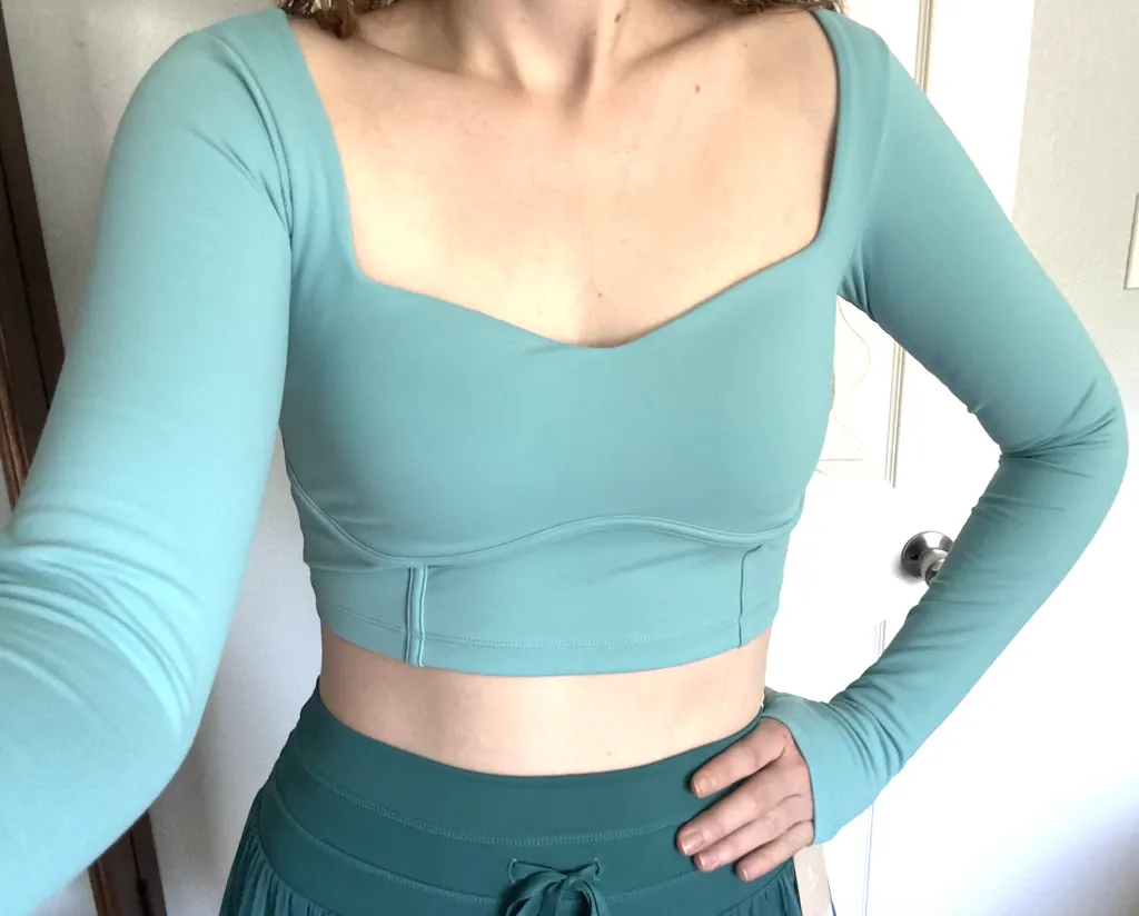 Sweethart Puff Sleeve Crop Top