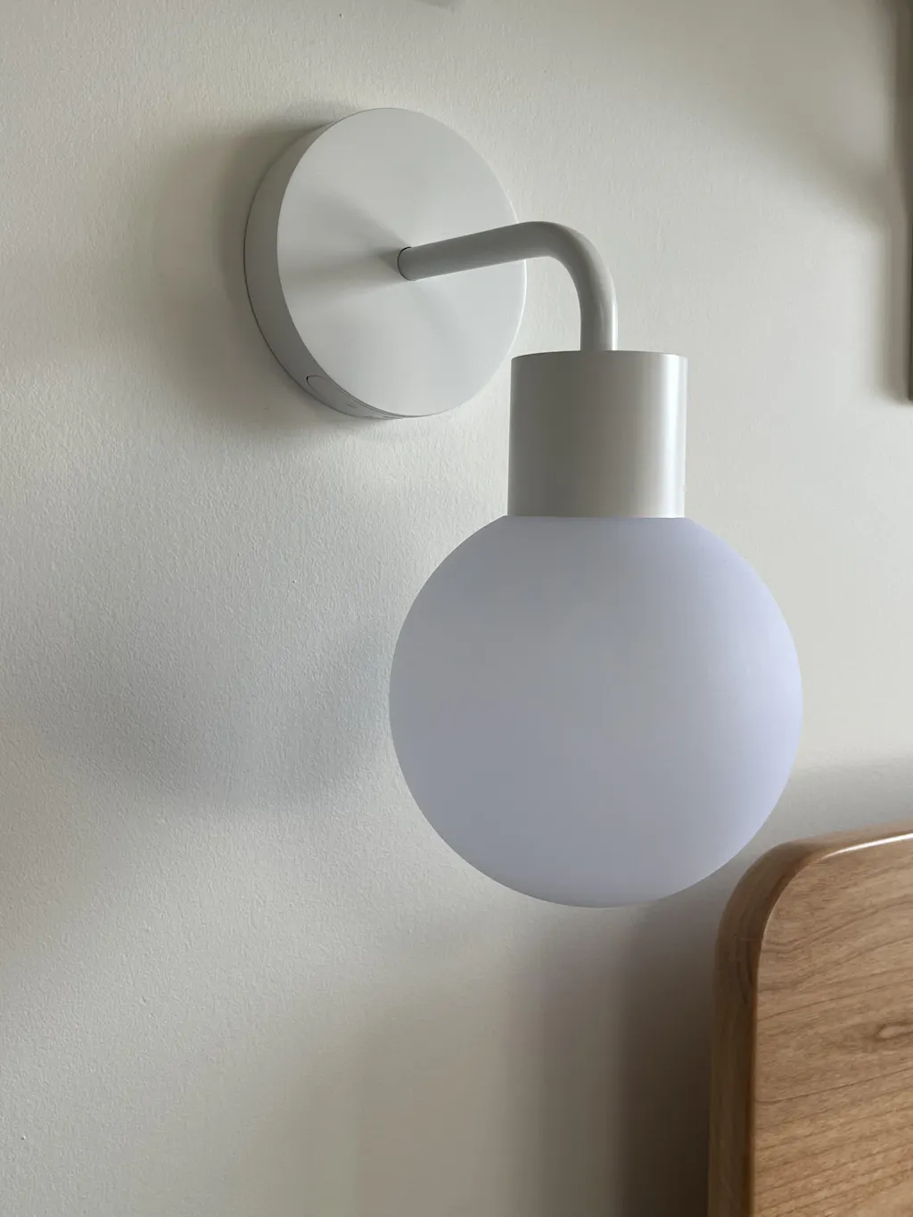 Poplight Tool-Free Wall Lighting