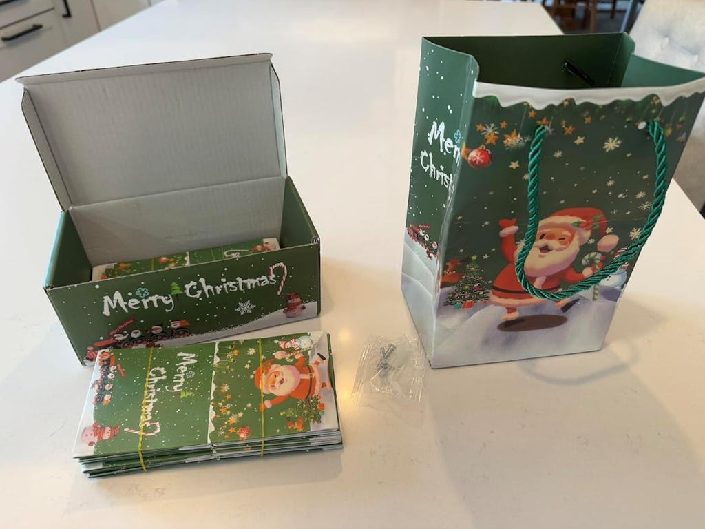 PopLove™ Surprise Gift Box