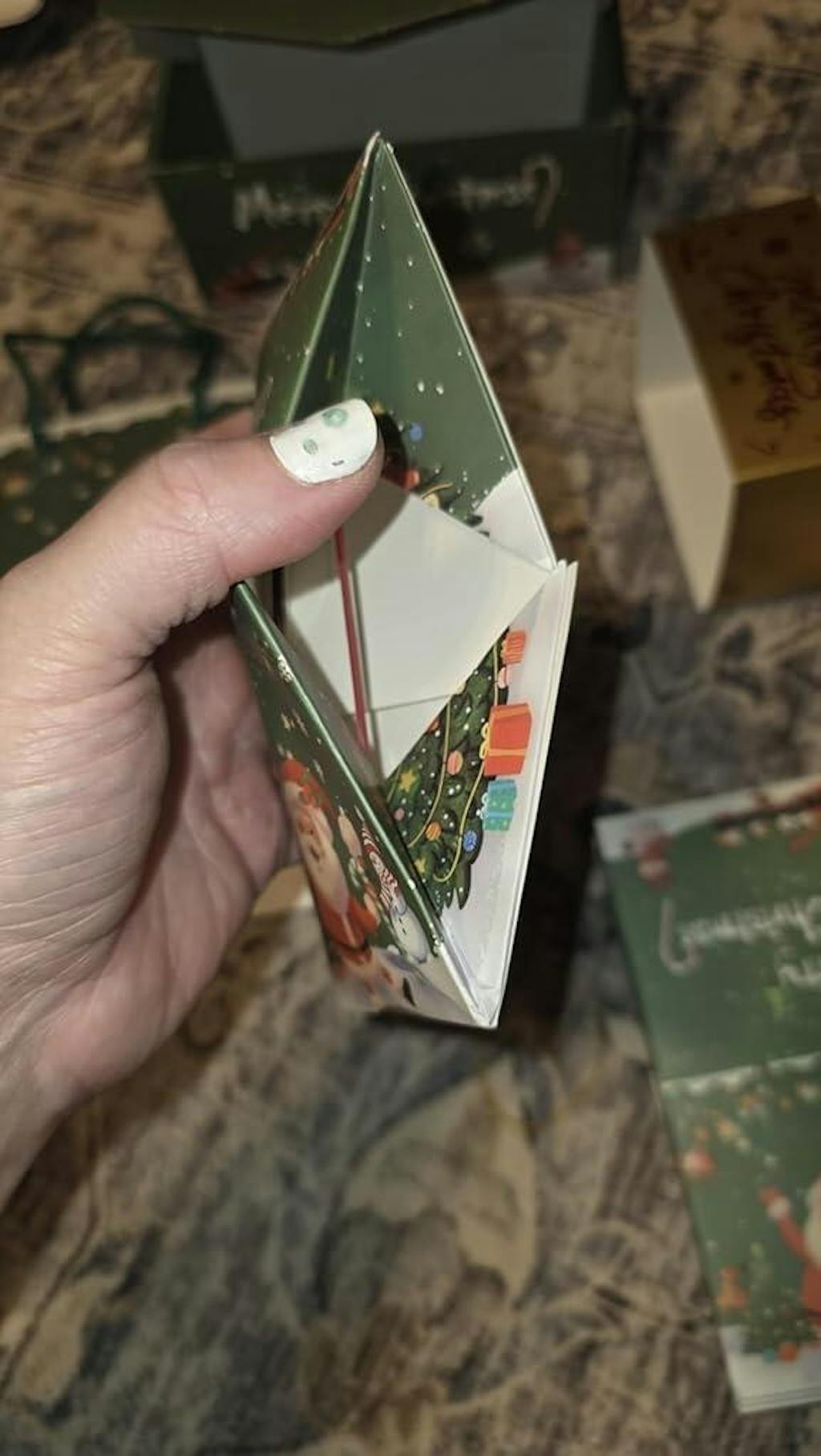 PopLove™ Surprise Gift Box