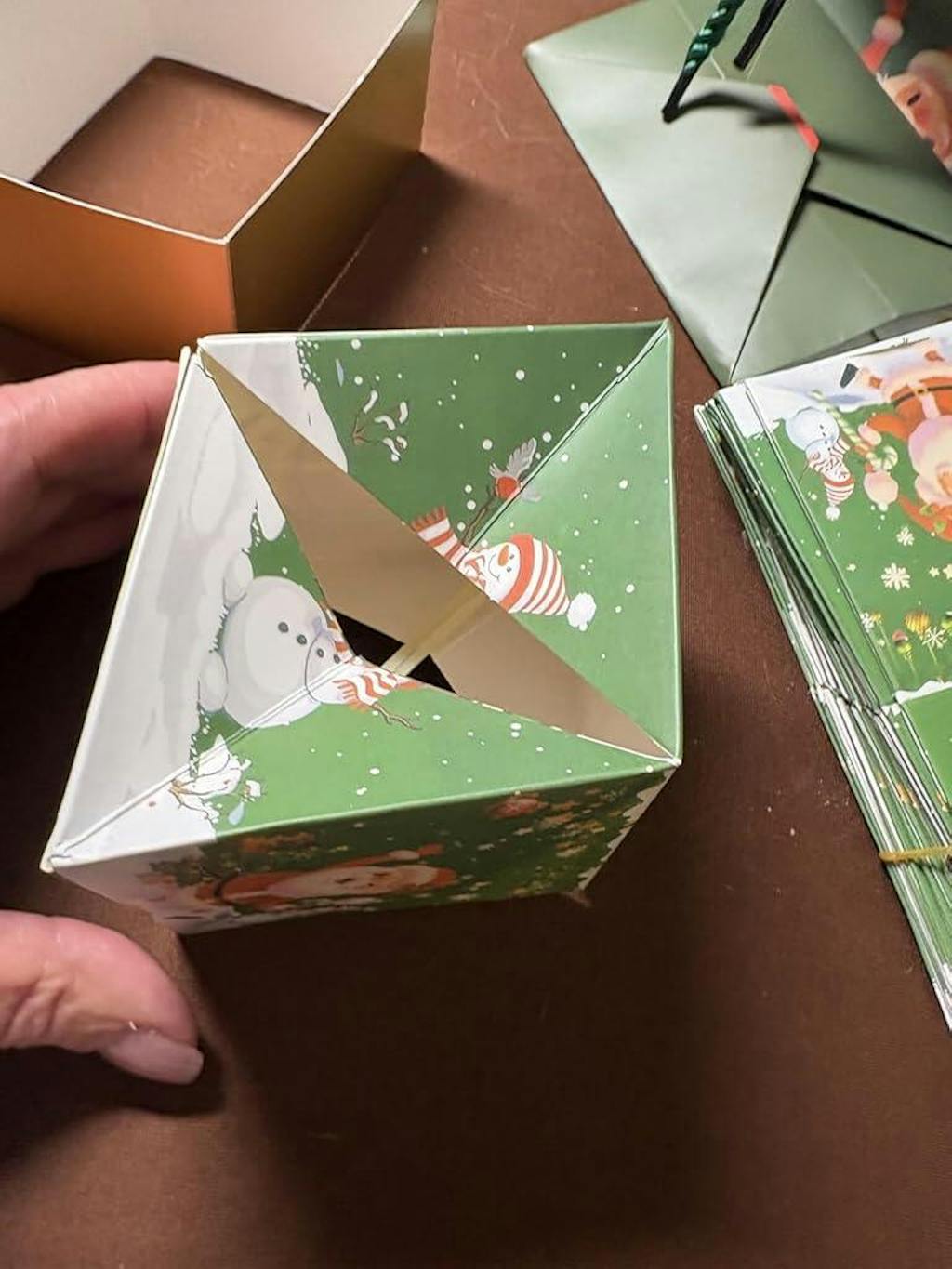 PopLove™ Surprise Gift Box