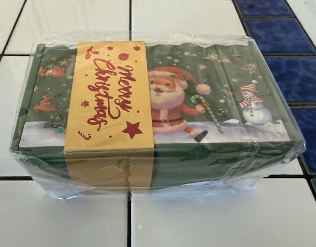 PopLove™ Surprise Gift Box