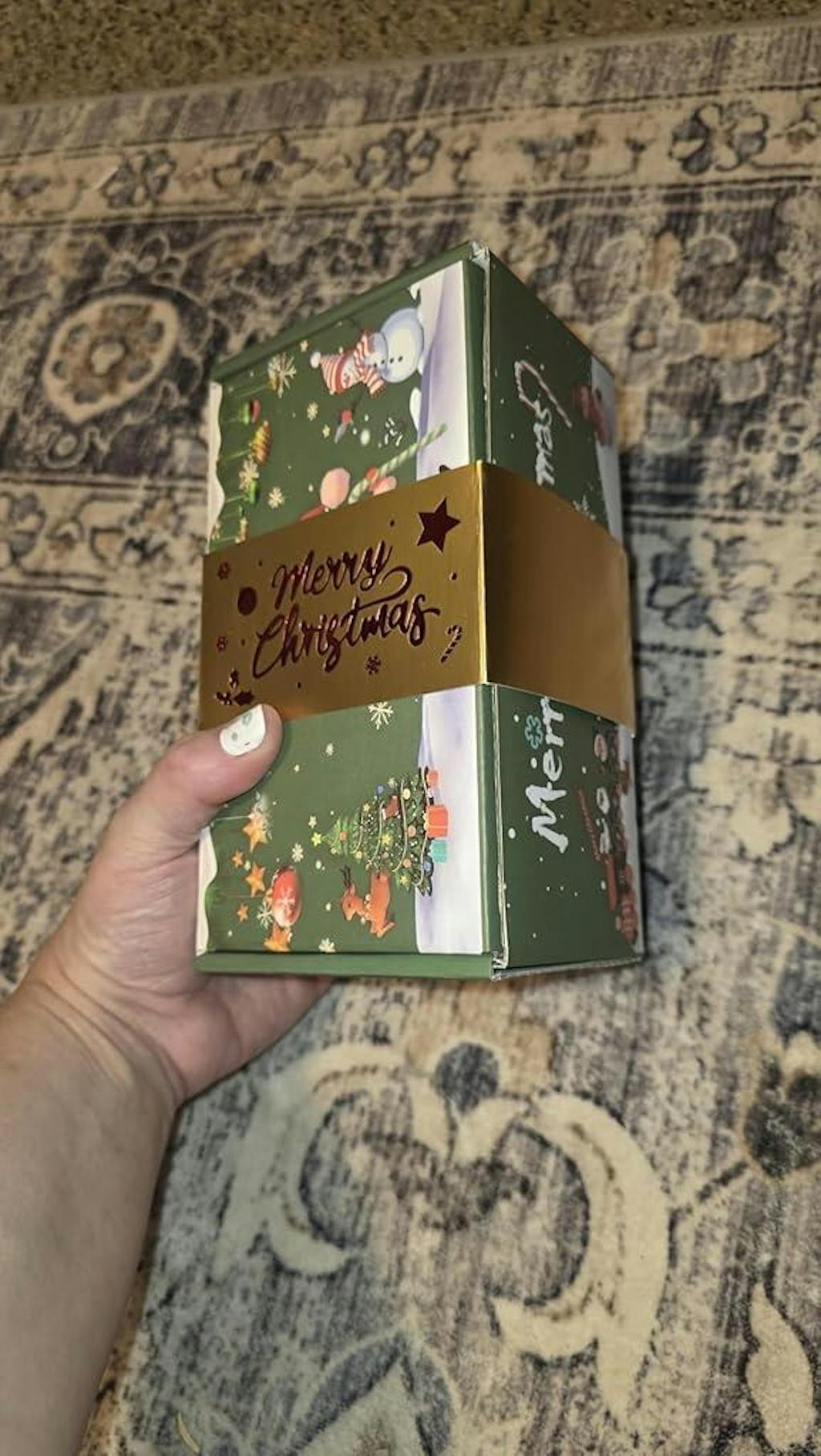 PopLove™ Surprise Gift Box