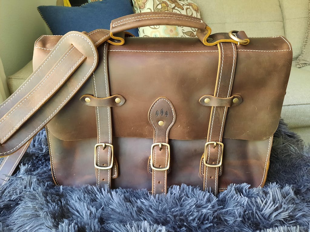 Almost Perfect' XL Messenger Bag Portland Leather Goods
