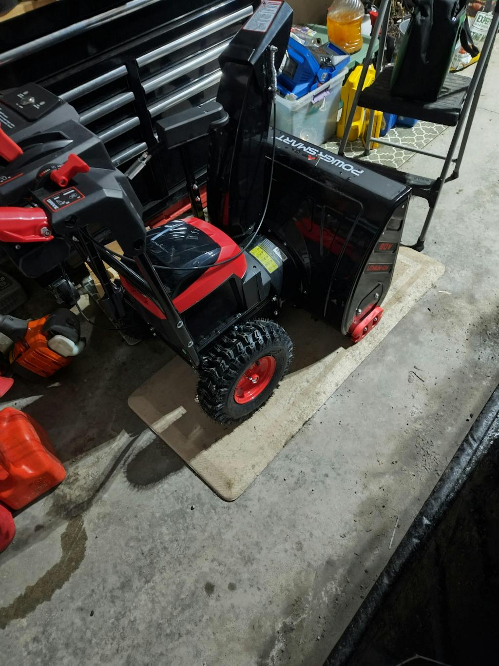 80V 24'' Two Stage Self-propelled Cordless Snow Blower HB2805