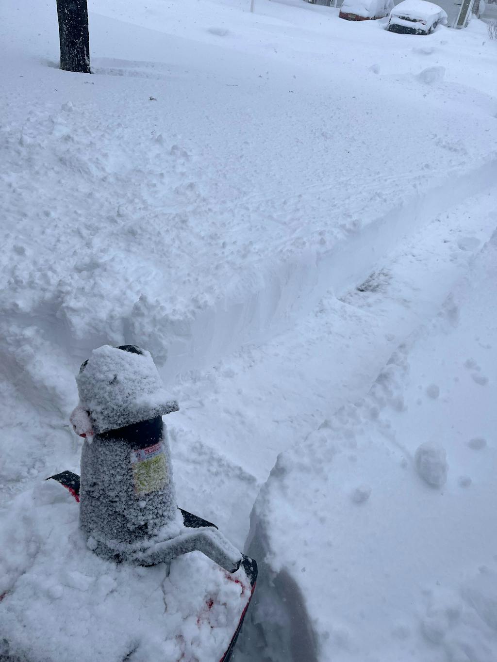 21'' 15A Single Stage Electric Snow Blower w/ LED Light DB7521