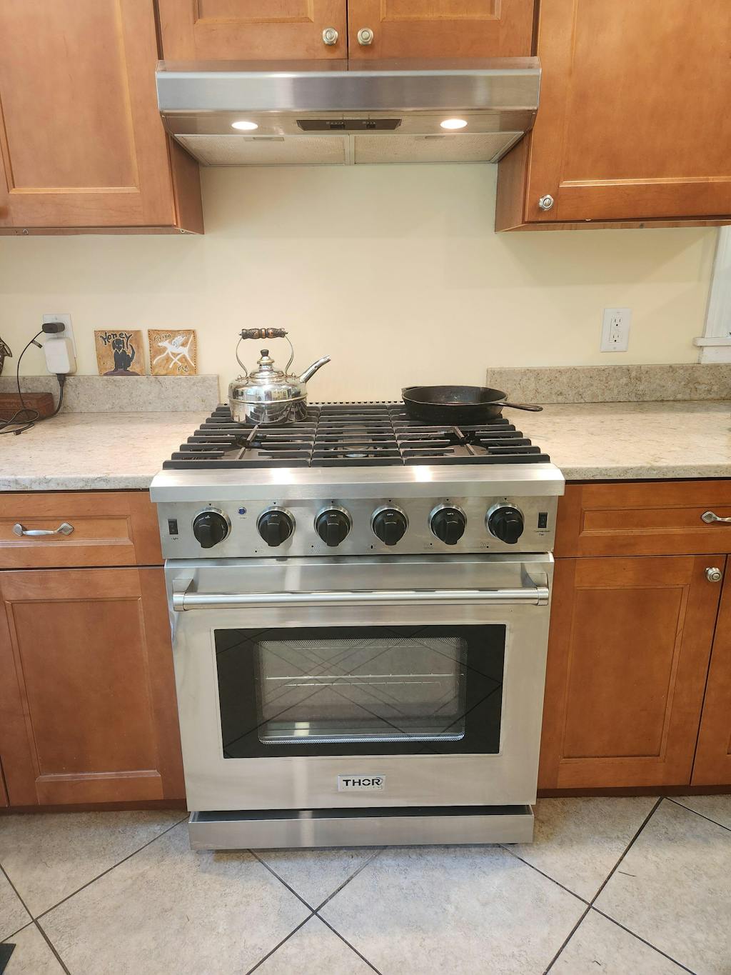 THOR Kitchen 30 in. 4.55 cu. ft. Professional Propane Gas Range in Stainless Steel, LRG3001ULP