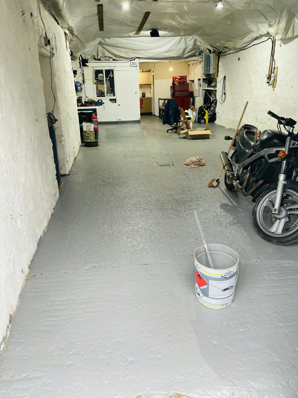 Floormaster Heavy Duty Polyurethane Floor /Concrete Paint 20 litre Premium Paints Limited