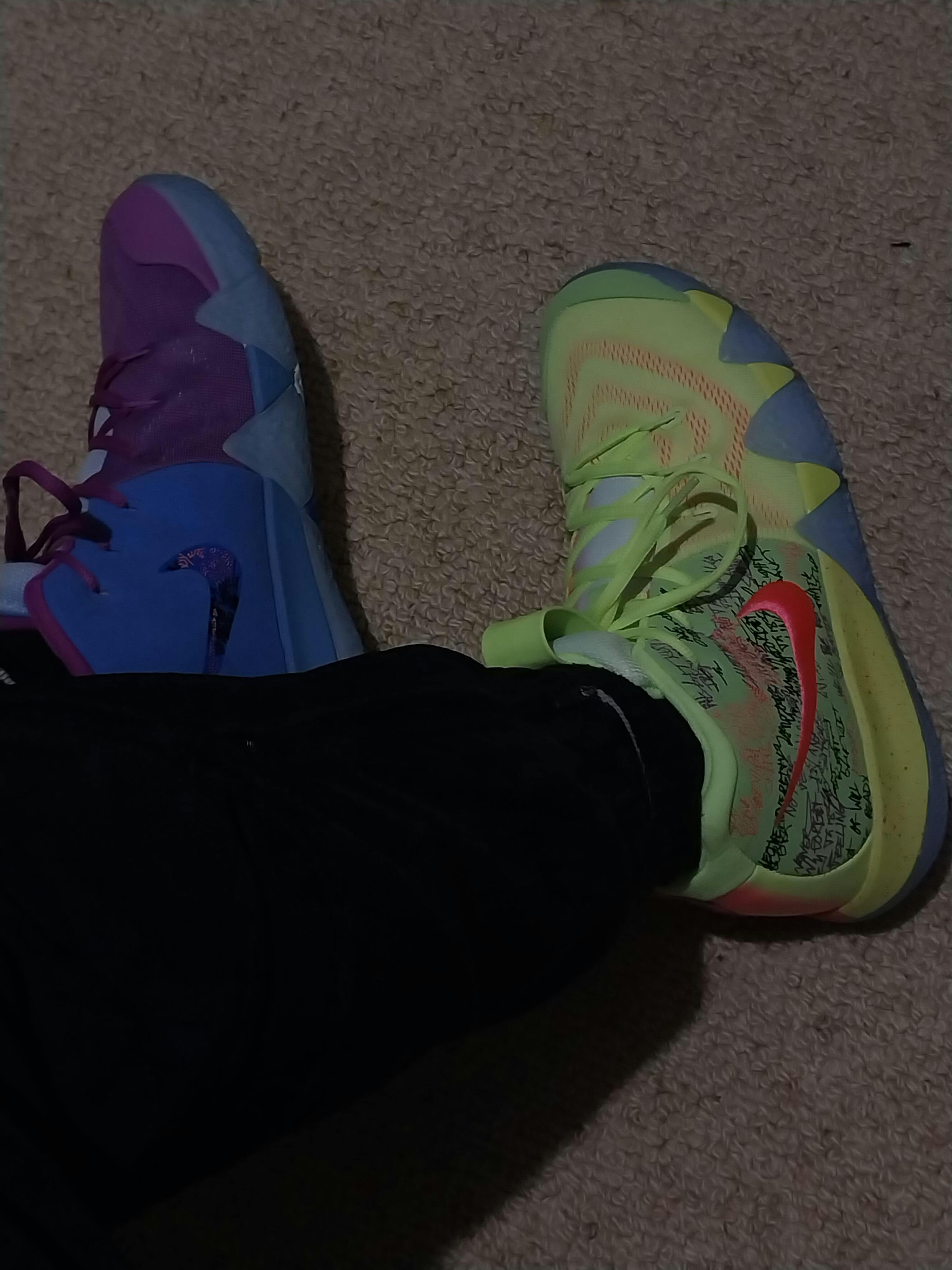 NIKE KYRIE 4 x CONFETTI Prime Reps