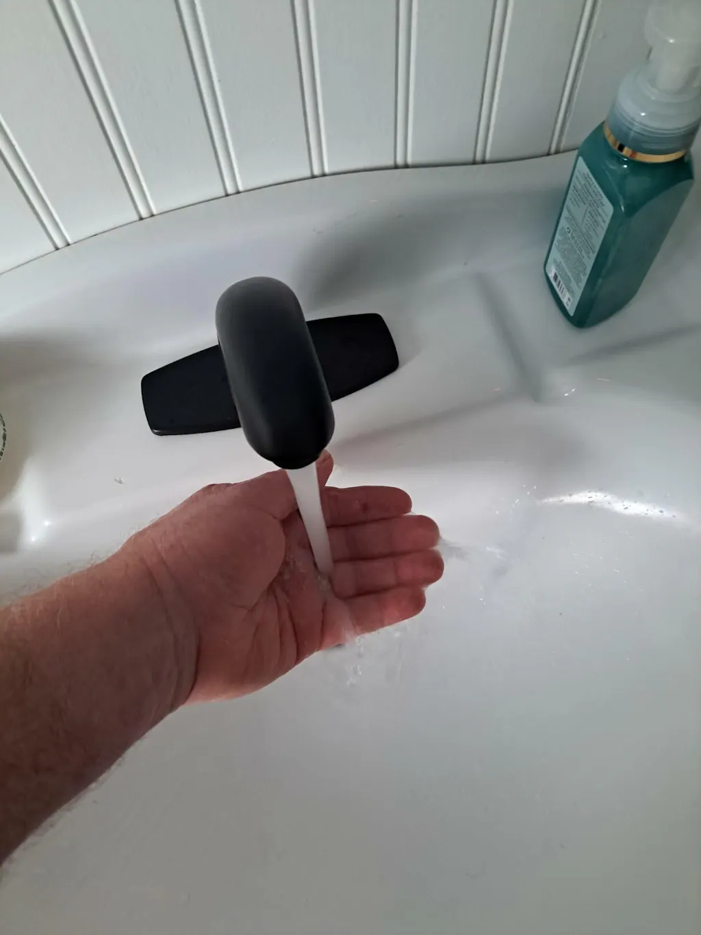 PRIMSOPH Model 8003 Battery and Plug-In Powered Touchless Faucet with Temperature Mixer, Matte Black